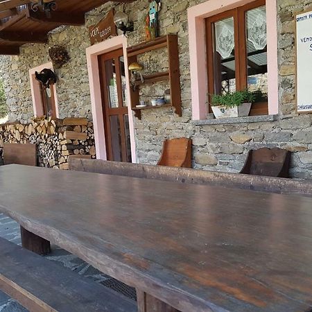 Agriturismo Volpe Golosa Morbegno Bagian luar foto