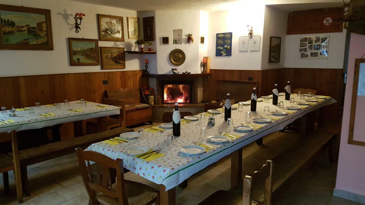Agriturismo Volpe Golosa Morbegno Bagian luar foto